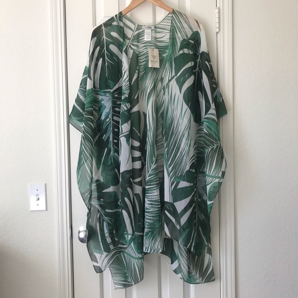 🌿 NWT Guess Tropical Leaf Cover-Up 🌿